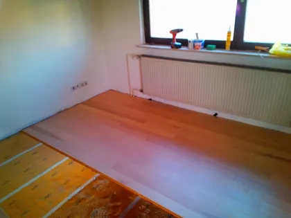 Laminat verlegen – Bild 57